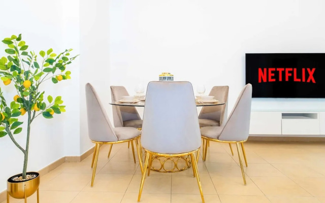 LUX The JBR BlueWaters View Suite 2