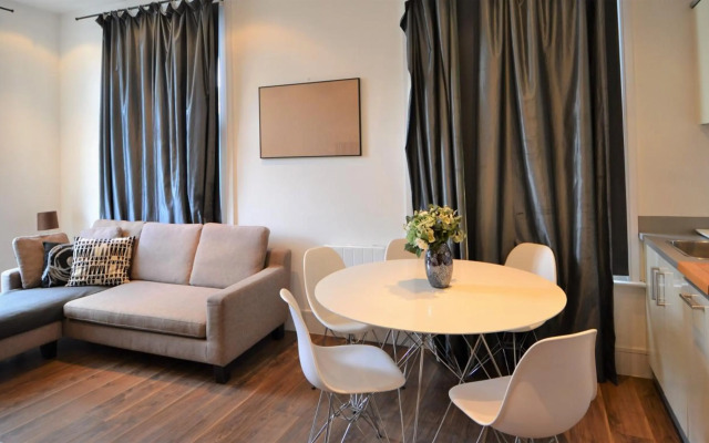 One Bedroom Apartment in Bayswater