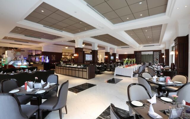 S & N International Hotel Linhai