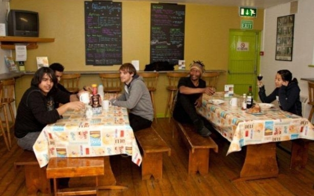 Snoozles Hostel