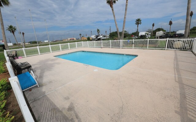 Coastal Bend Motel & RV Park