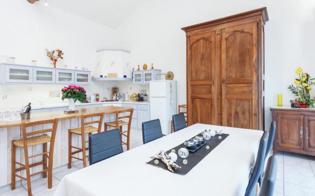Amazing Holiday Home in Cazals With Terrace