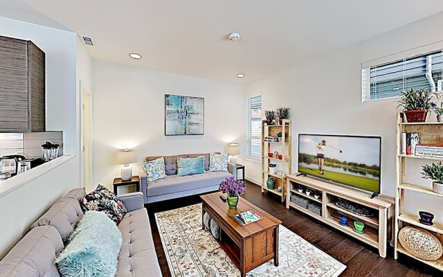 Chic Capitol Hill Townhome W Rooftop Deck And Ac 3 Bedroom Townhouse