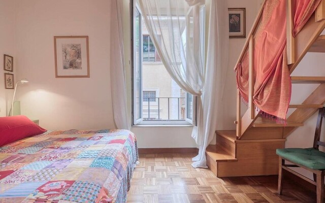 Amazing Apartment in Roma With Wifi and 2 Bedrooms