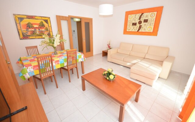Apartamentos Cravinho