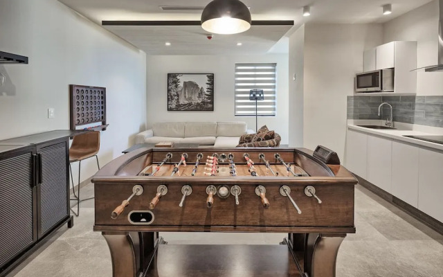 Luxury New Oceanfront Condo 5BR Sleeps 12