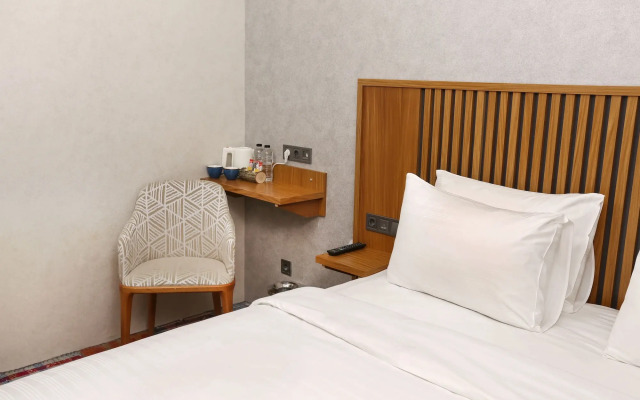 Discovery Hotel