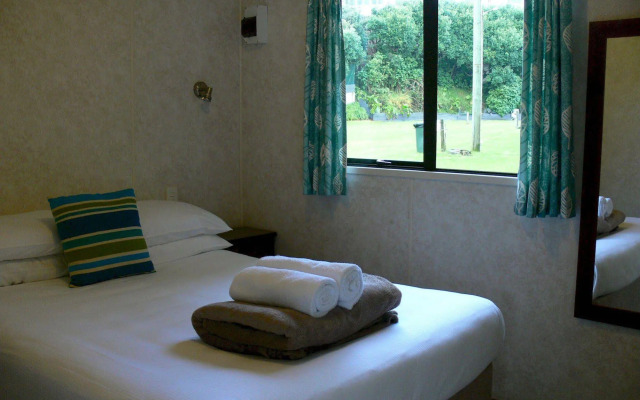 Oakura Beach Holiday Park
