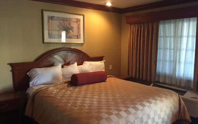 Thunderbird Lodge in Riverside