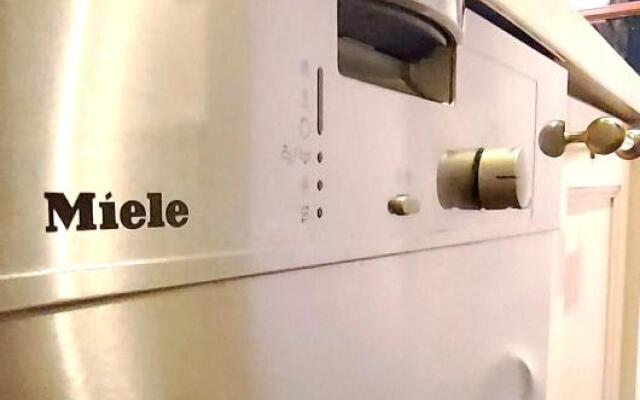 Ancient Walls Studio