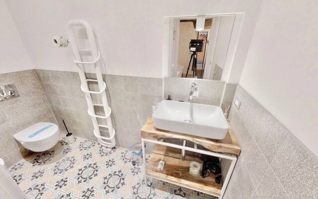 Triestevillas - Brand new Studio w/ AC - Old Town