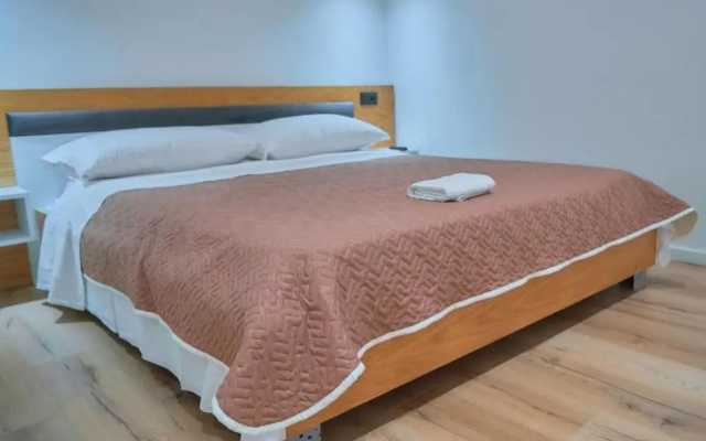 Kalpazo Inn Tirana
