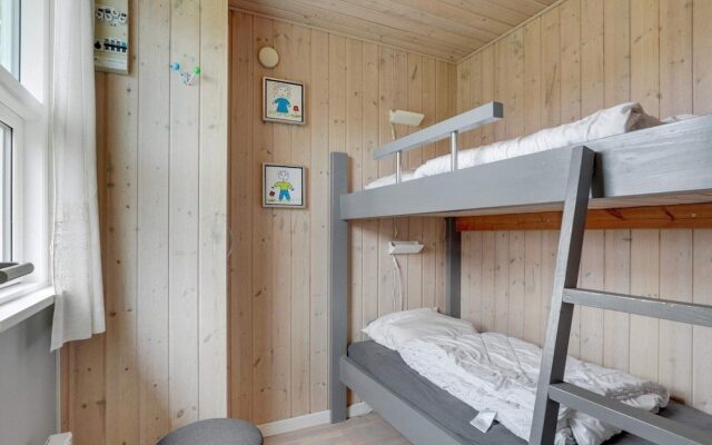6 Person Holiday Home in Hemmet