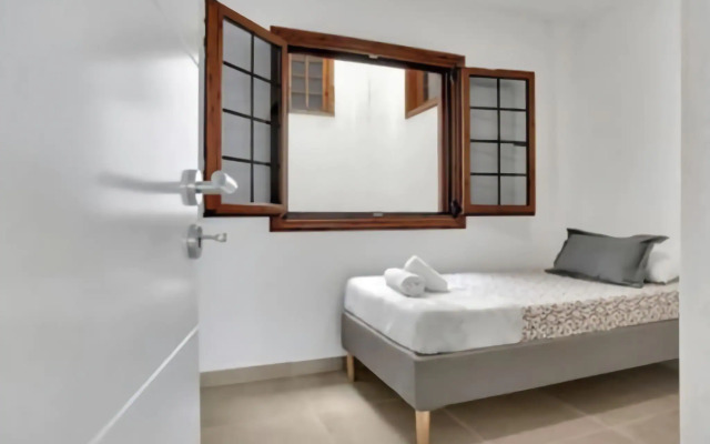Spacious holiday home in Candelaria with terrace