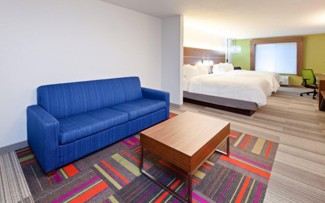 Holiday Inn Express & Suites Clovis-Fresno Area by IHG