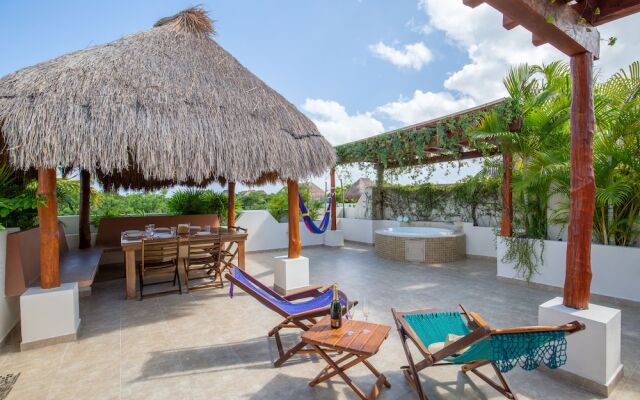 Secret Garden Oasis 3BR Penthouse