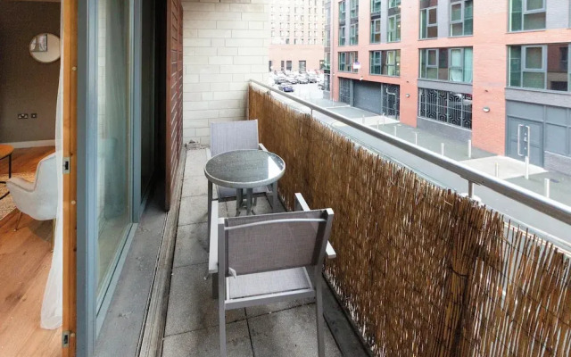 Elegant Shire House Apartment