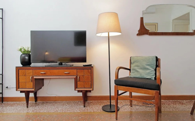 YCH Riboty house al Vaticano