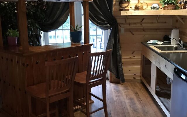 Nacoochee Valley Lodge