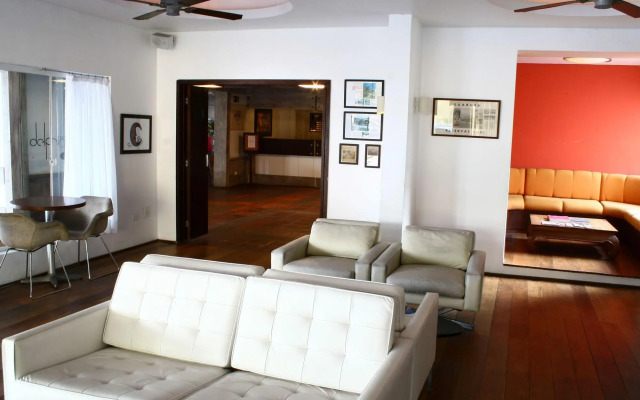Delphin Beach Hotel