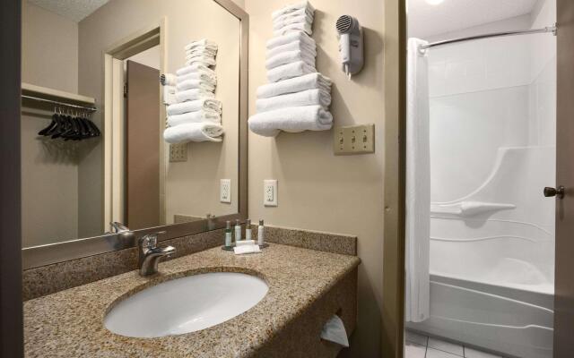 Travelodge by Wyndham Chilliwack