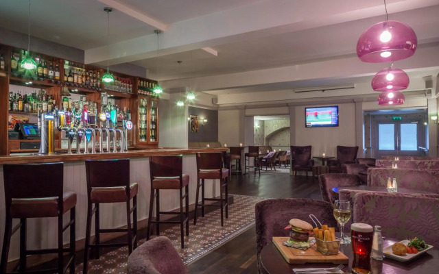 County Arms Birr