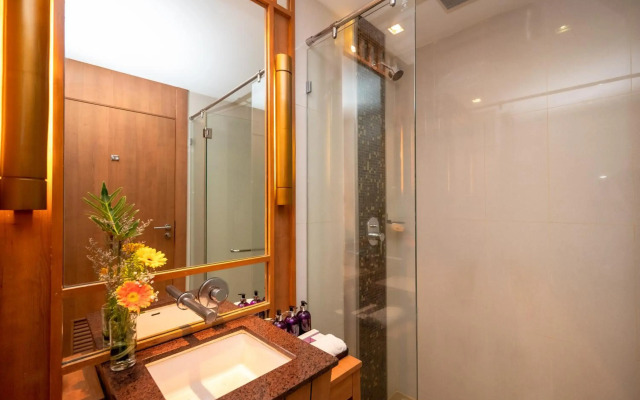 Colonnade Hotel London