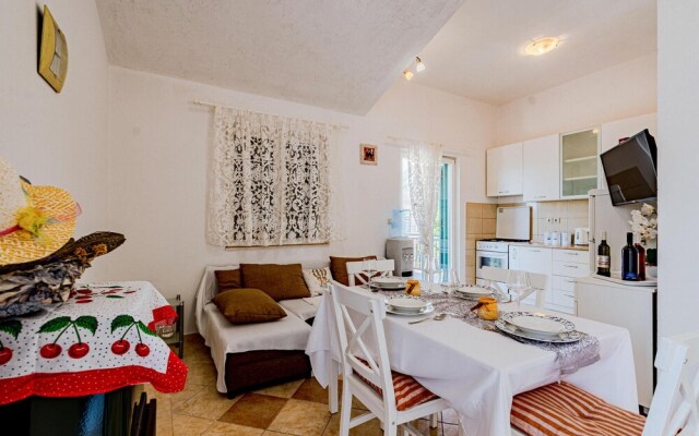 Nice Apartment in Osobljava With Wifi and 2 Bedrooms