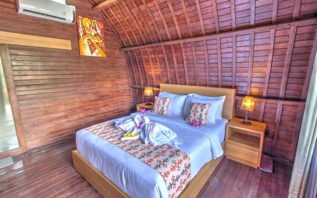 The Klumpu Villa – Guest Rooms – Nusa Penida
