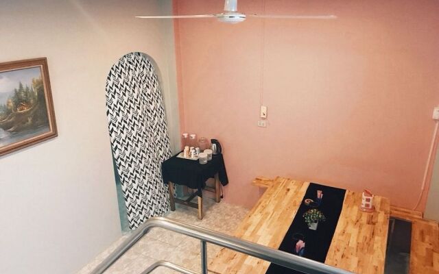 Oppa House Hostel - Adults Only