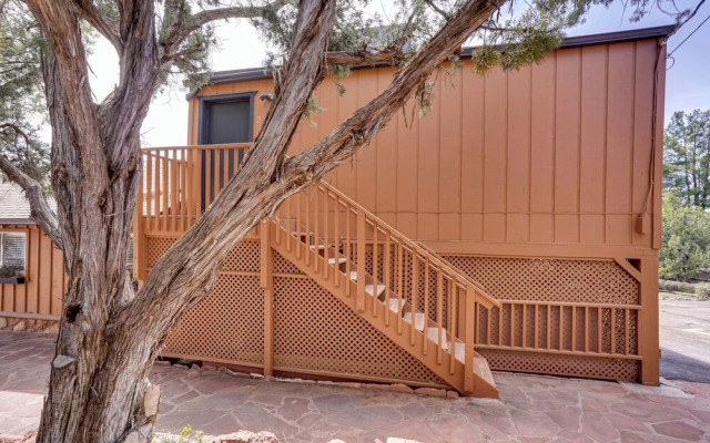 6 Mi to Red Rock State Park: Home w/ Patio & Yard