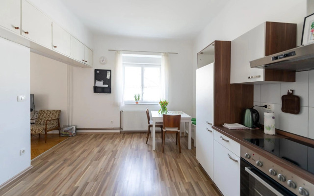 Sunny Villa Apartments