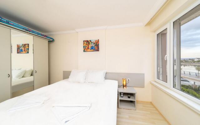 Lovely Apartment With Shared Pool in Konyaalti