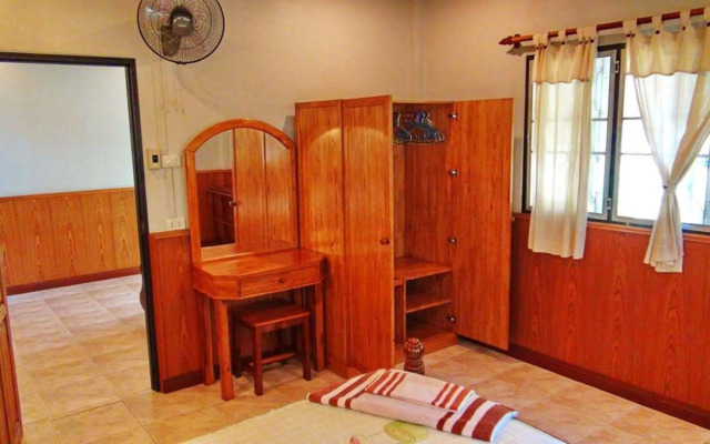 Aliyah Garden House
