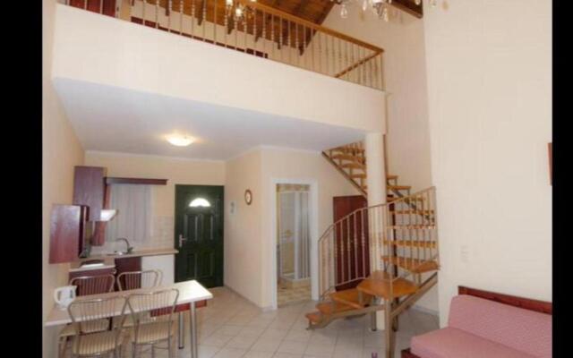 Room in Apartment - L'eremo Luxury Messonete