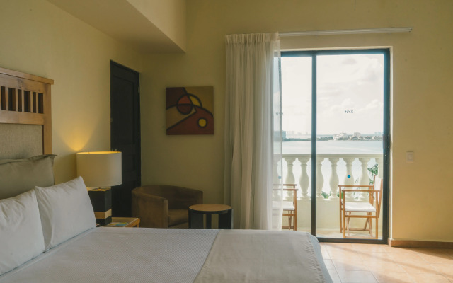 Hotel NYX Cancun All Inclusive