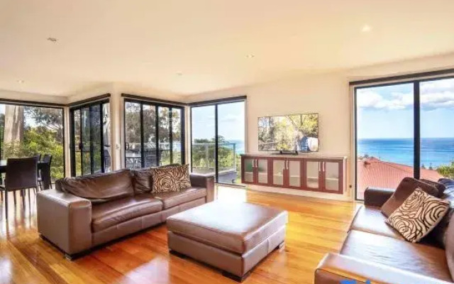 Bright Ocean View House 3B5B double garage