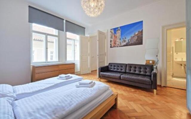 Vincent Apartment