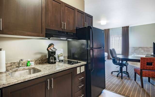 Hawthorn Extended Stay by Wyndham Dickinson