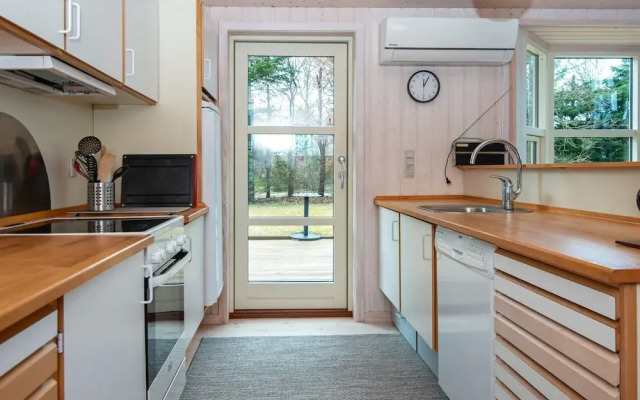 6 Person Holiday Home in Logstor