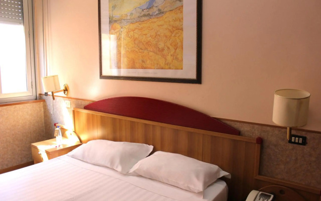 Phi Hotel Ambra