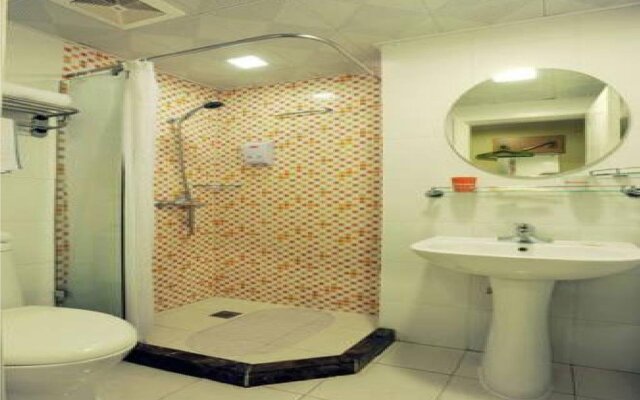 Home Inn Beijing Xisanqi Yuxin Metro Station