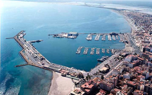 Santa Pola 100018 3 Bedroom Apartment By Mo Rentals