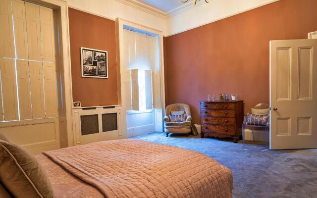 Stratford House - Luxury 4 Bed Townhouse