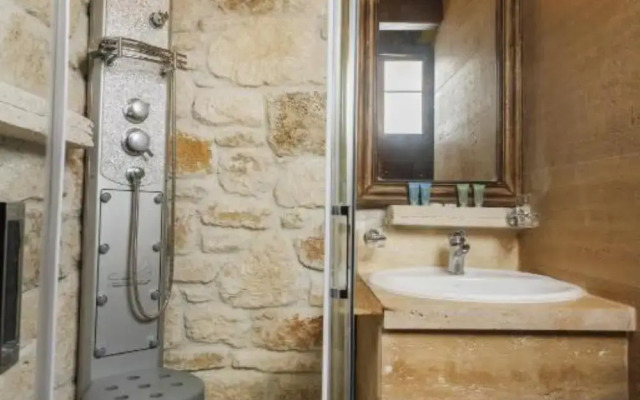 Akritas Ef Zin Villas & Suites