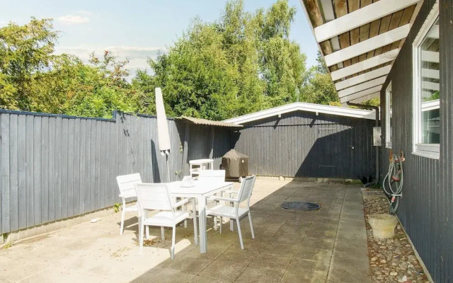 6 Person Holiday Home in Gilleleje