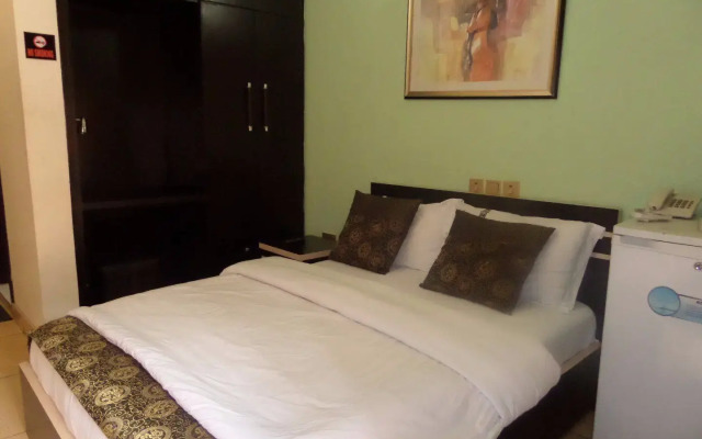 Rita's Events and Suites