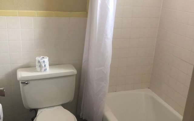 Aderi Hotel Bucknell University