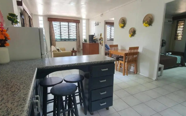 Cosy 2 bedroom unit with pool,Wifi parking