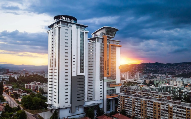 Bosmal Arjaan by Rotana